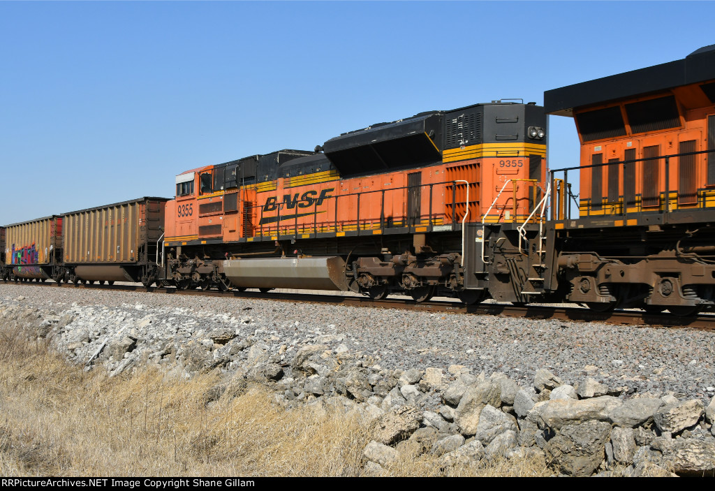 BNSF 9355 Roster shot